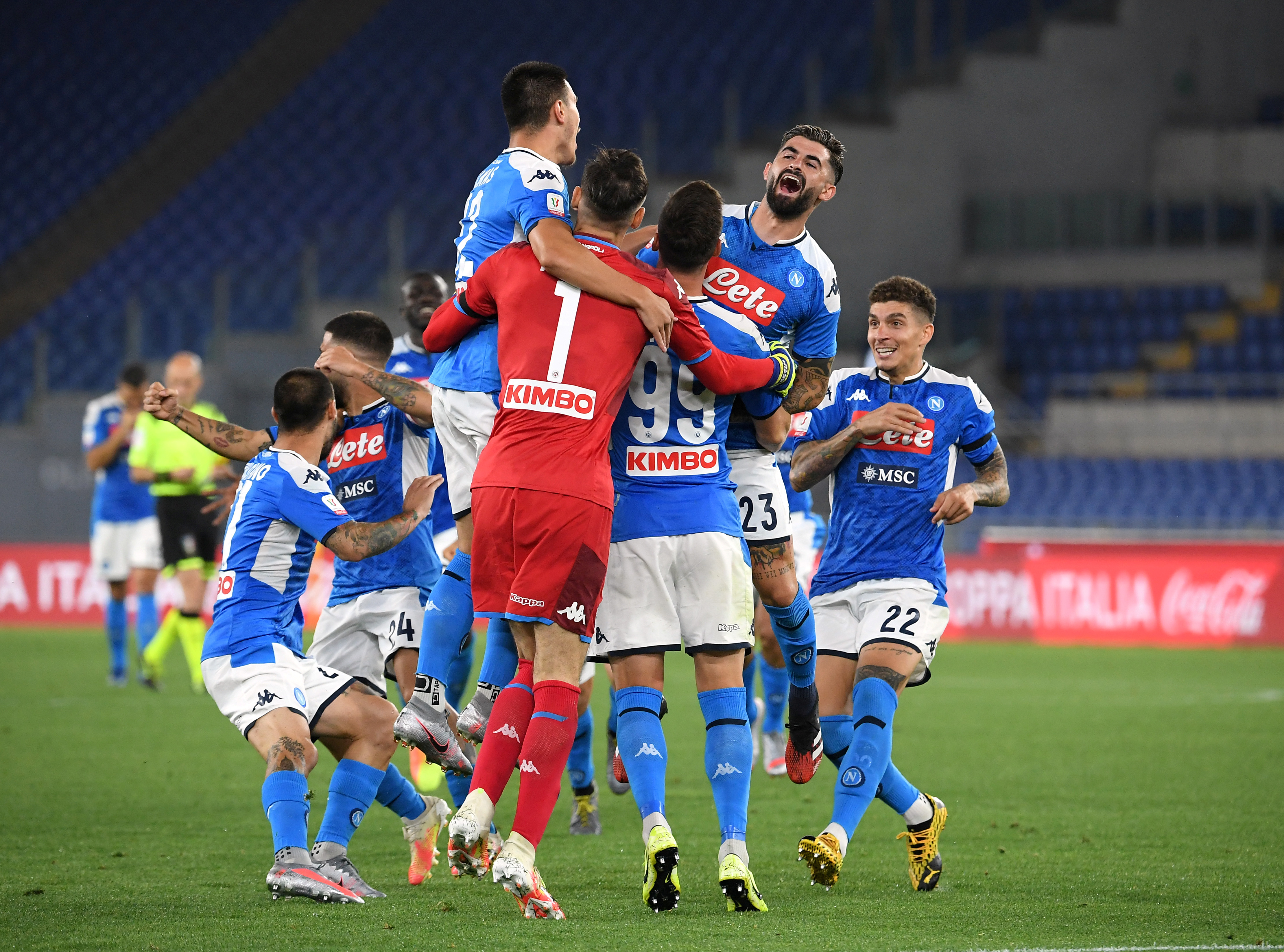 Napoli e fiton rastin, ndeshja me Juventusin do të zhvillohet