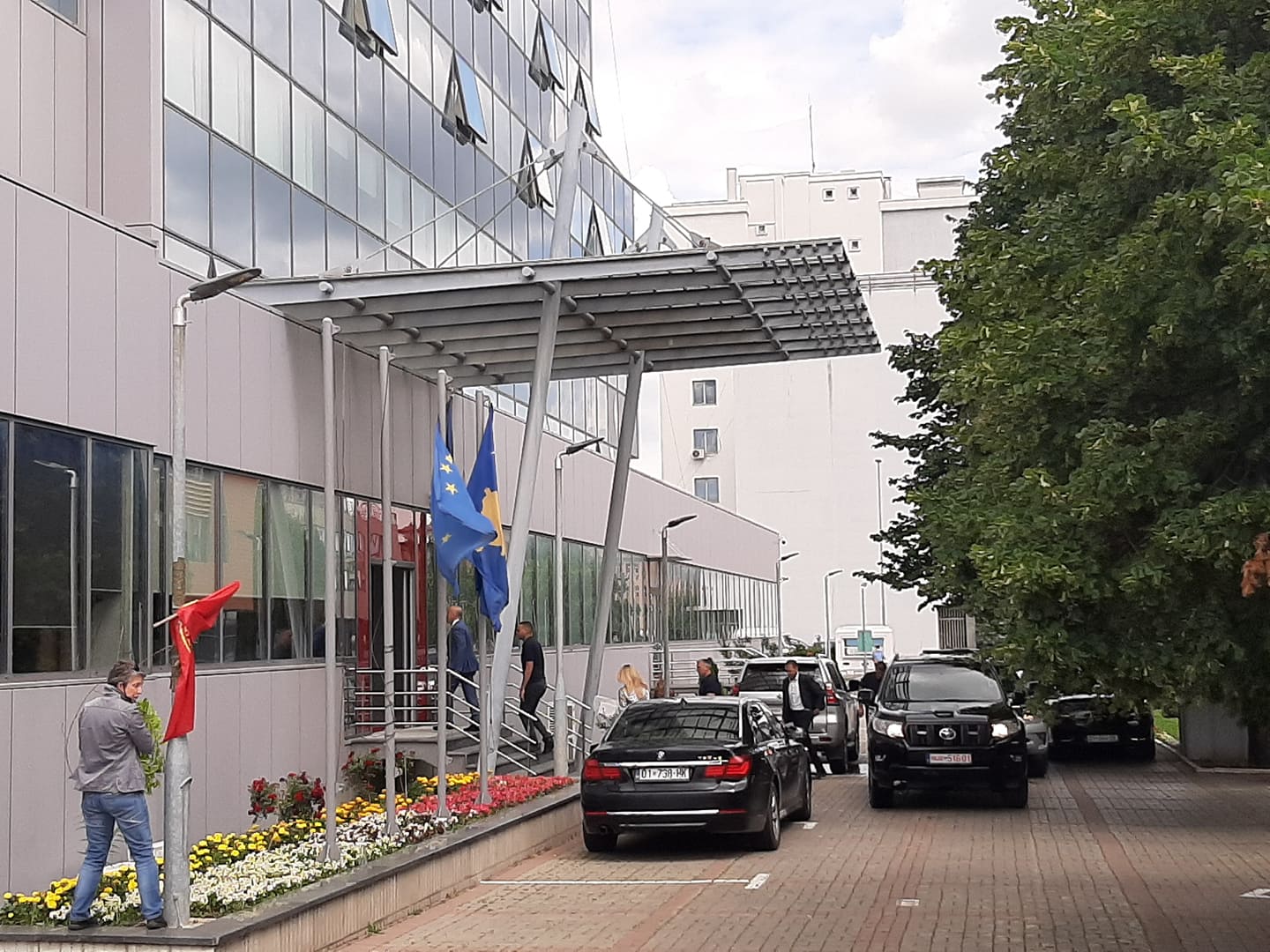 Haradinaj e Limaj i përgjigjen ftesës së kryeministrit "për koordinim të qëndrimeve"