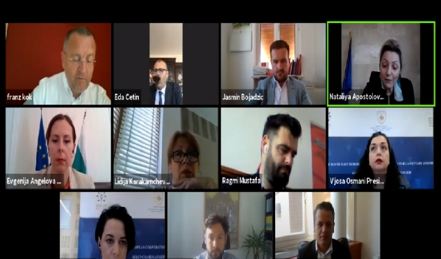 "Mblidhet" në Prishtinë SEECP, Vjosa Osmani kërkon liberalizimin e vizave për Kosovën