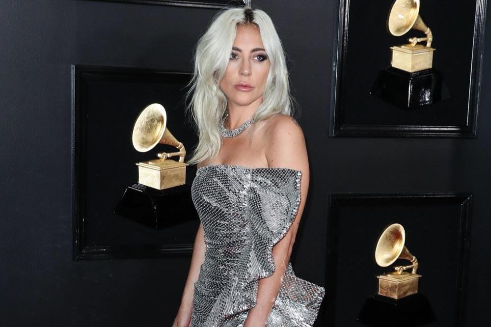 Lady Gaga mendon se gratë më të vjetra në industrinë e muzikës nuk e kanë mbështetur