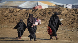 Franca kthen në shtëpi 10 fëmijë të luftëtarëve të ISIS-it nga Siria