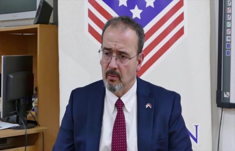 Ambasadori Godfrey: SHBA po iu ofron një mundësi për dialog Kosovës dhe Serbisë