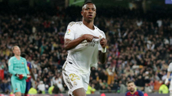 Real Madridi me kontratë të re për Viniciusin