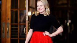 Elizabeth Moss e mohon të jetë në lidhje me aktorin Tom Cruise