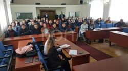 Bizneset në Lipjan kundërshtojnë draft-rregulloren e komunës për të pushuar të dielave