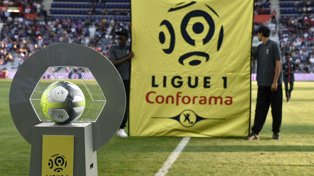 Ndeshjet e futbollit në Francë me maksimum 1000 shikues
