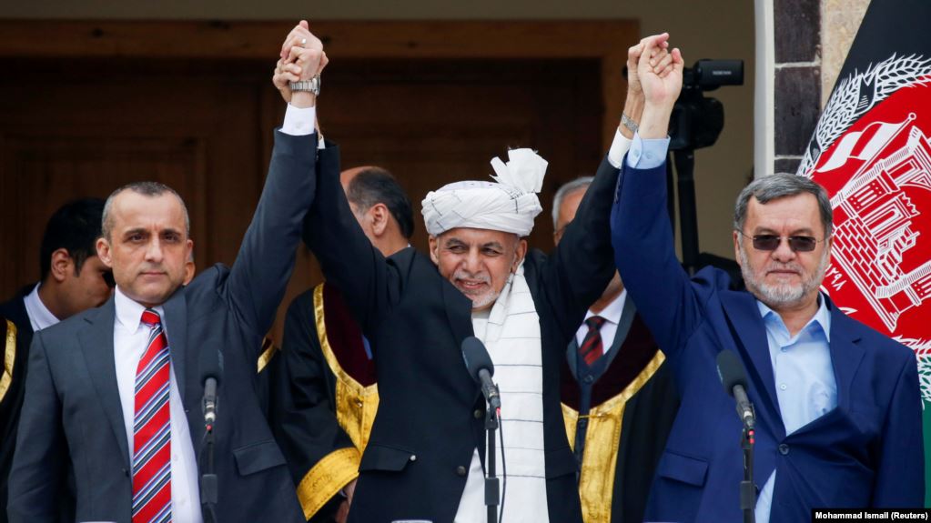 Afganistani me dy presidentë, dje u betuan në dy ceremoni paralele