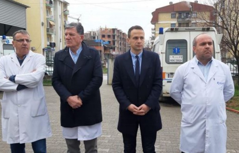 Në Klinë mjekët protestuan pas rrahjes së kolegut të tyre