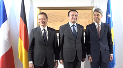 Kurti takon këshilltarët e Merkelit dhe Macronit