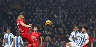 Paralajmërohen ndryshime rregullash në futboll, rivënia anësore me këmbë dhe zëvendësime pa limit