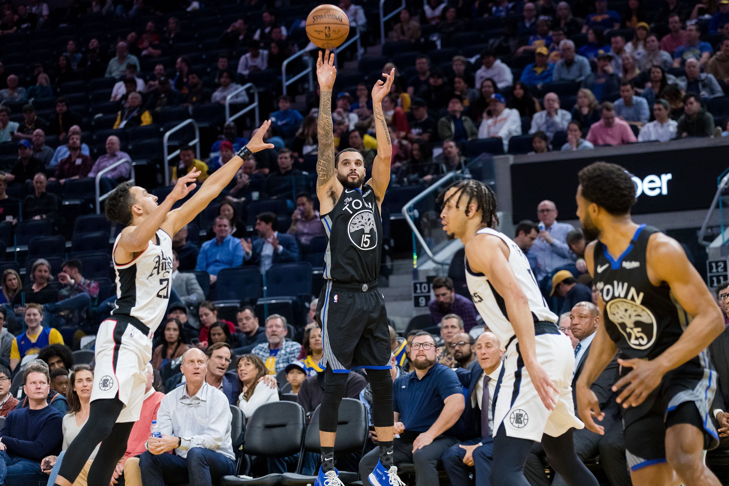 NBA mendon të zhvendos ndeshjet në qytete që nuk janë prekur nga koronavirusi