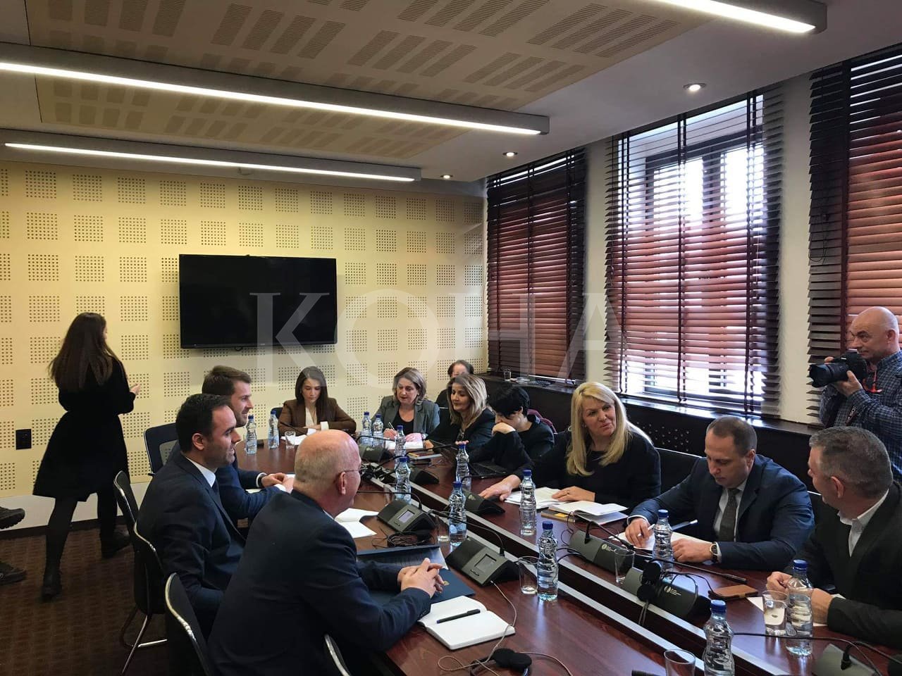 Konjufca kundër emërimit të Lajçakut si i dërguar i BE-së për dialogun Kosovë-Serbi dhe për Bosnjë-Hercegovinë