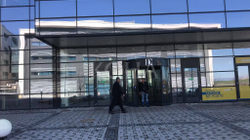 Nis gjykimi i Rikallos pa publik “për shkak të mbrojtjes nga koronavirusi”