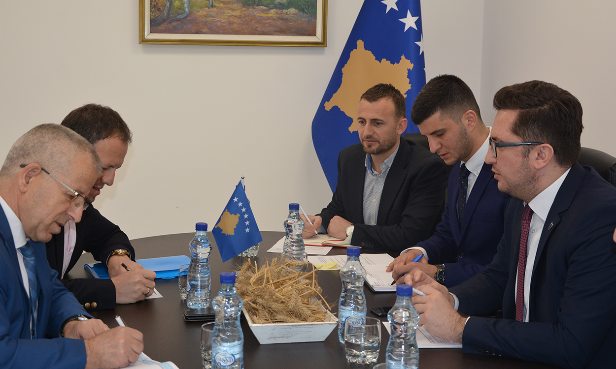 Shoqata e Mullisëve të Kosovës siguron se nuk ka arsye për ngritje të çmimit të miellit