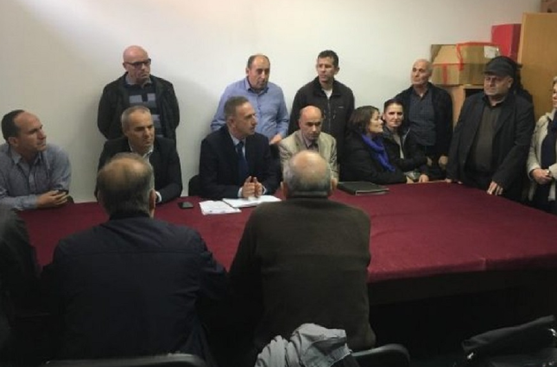Punëtorët teknikë të sektorit privat kërcënojnë me ndërprerje të punës nëse nuk pajisen me mjete mbrojtëse