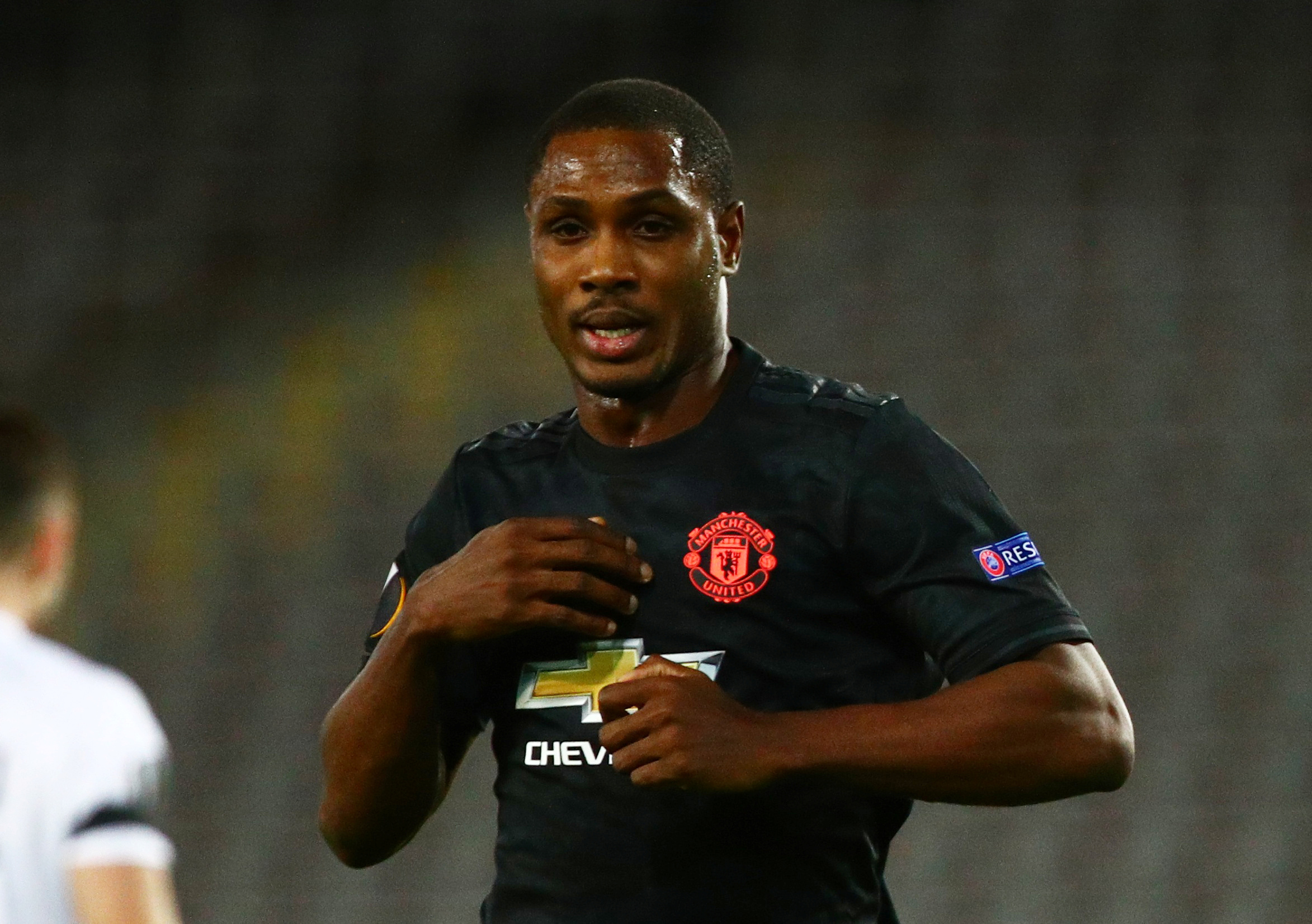 Ighalo i gatshëm të pranojë pagë më të ulët që të qëndrojë te Unitedi
