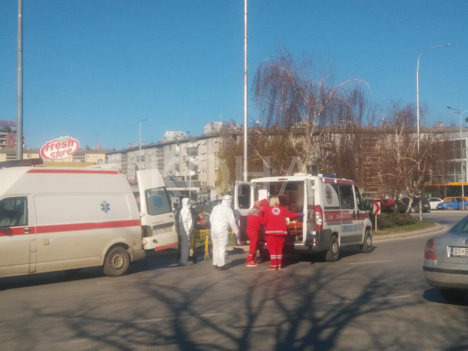 Një person goditet me veturë te Rrethi i Flamurit