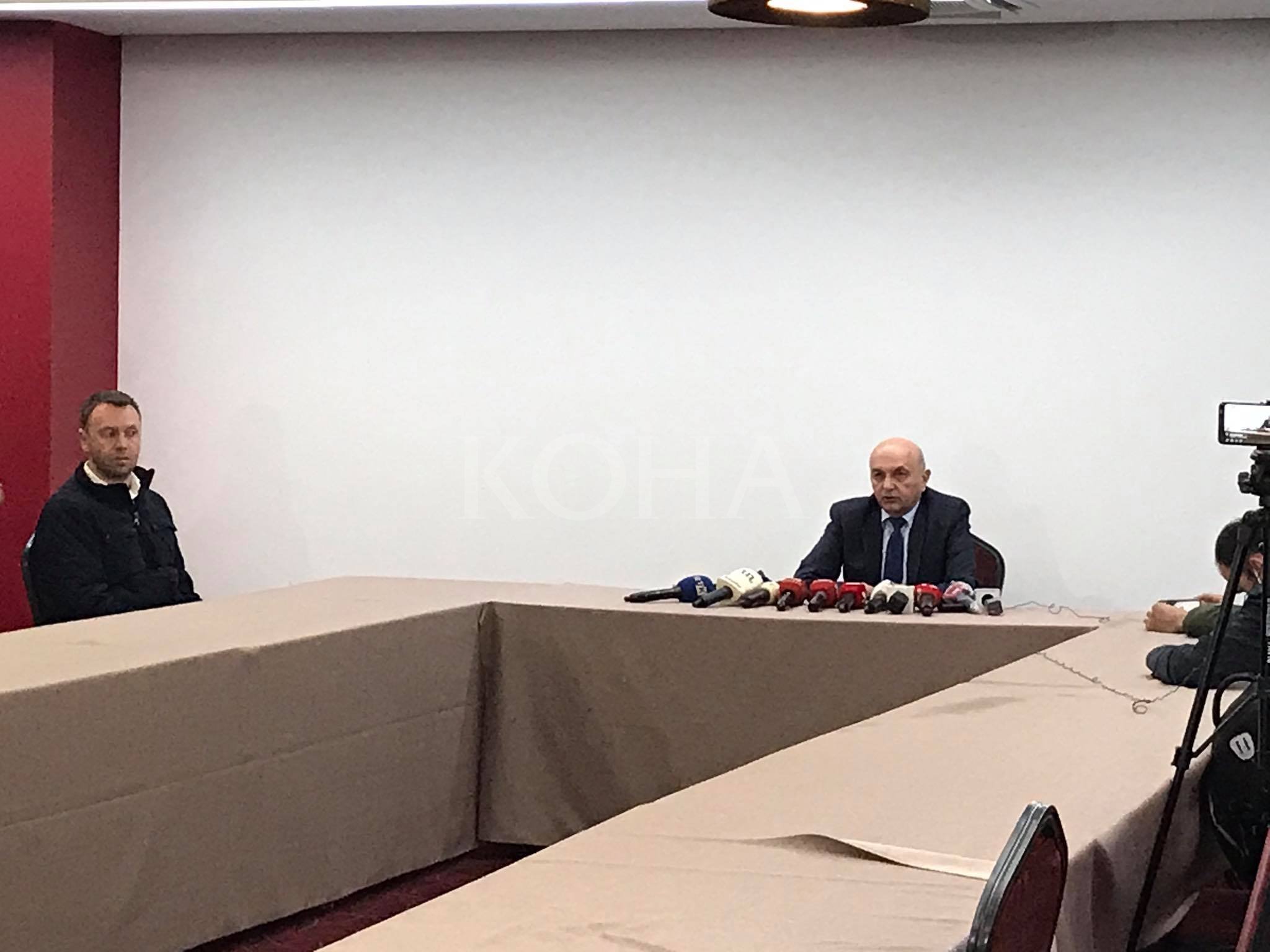 LDK-ja inicion mocion mosbesimi për Qeverinë Kurti