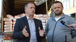 Dhurohen 10 mijë kg miell për nevojtarët e Komunës së Malishevës
