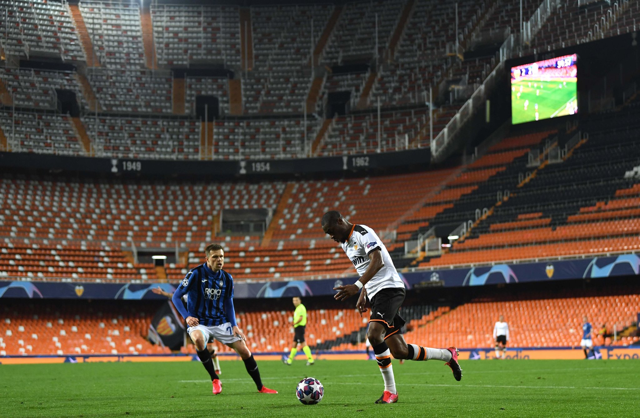 Futbolli evropian mund të vazhdojë në mes të majit