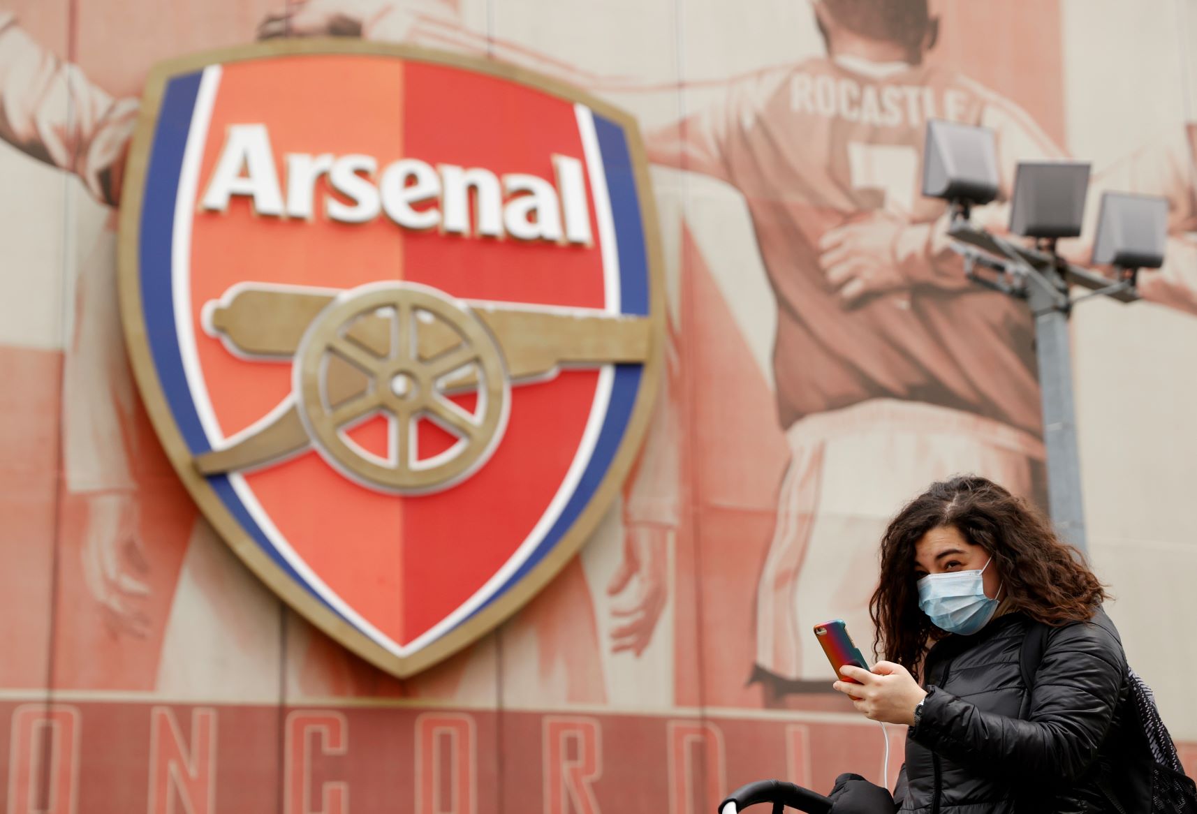 Arsenali vendos për stërvitje dhe pagesa të punonjësve 