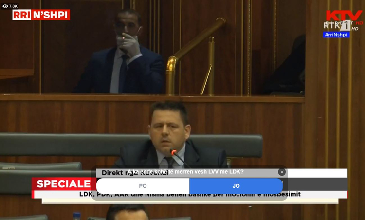 Haradinaj kërkon falje, thotë se aty e ndezin cigaren të gjithë duhanpirësit e Kuvendit