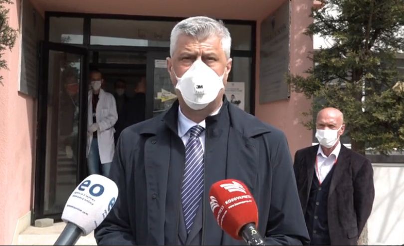 Presidenti Thaçi falënderon personelin mjekësor, nuk përmend gjendjen e jashtëzakonshme
