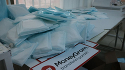 Moneta MoneyGram shpërndan maska mbrojtëse falas