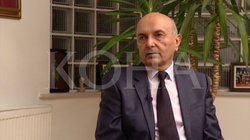 Mustafa e mbron ministren Bajrami pas skandalit në Thesar, insiston se s’ka pse jep dorëheqje