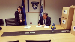 Zyra e BE-së i dhuroi 2 mijë maska Shërbimit Korrektues të Kosovës