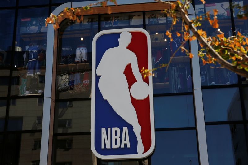 Skuadrat e NBA-së pritet t'u kthehen stërvitjeve së shpejti, me masa strikte