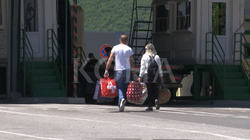 Në periudhën e pandemisë, 320 mijë persona hynë në Kosovë e 309 mijë u larguan
