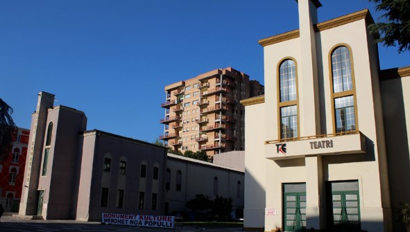 Këshilli Bashkiak i Tiranës miraton shembje e Teatrit Kombëtar