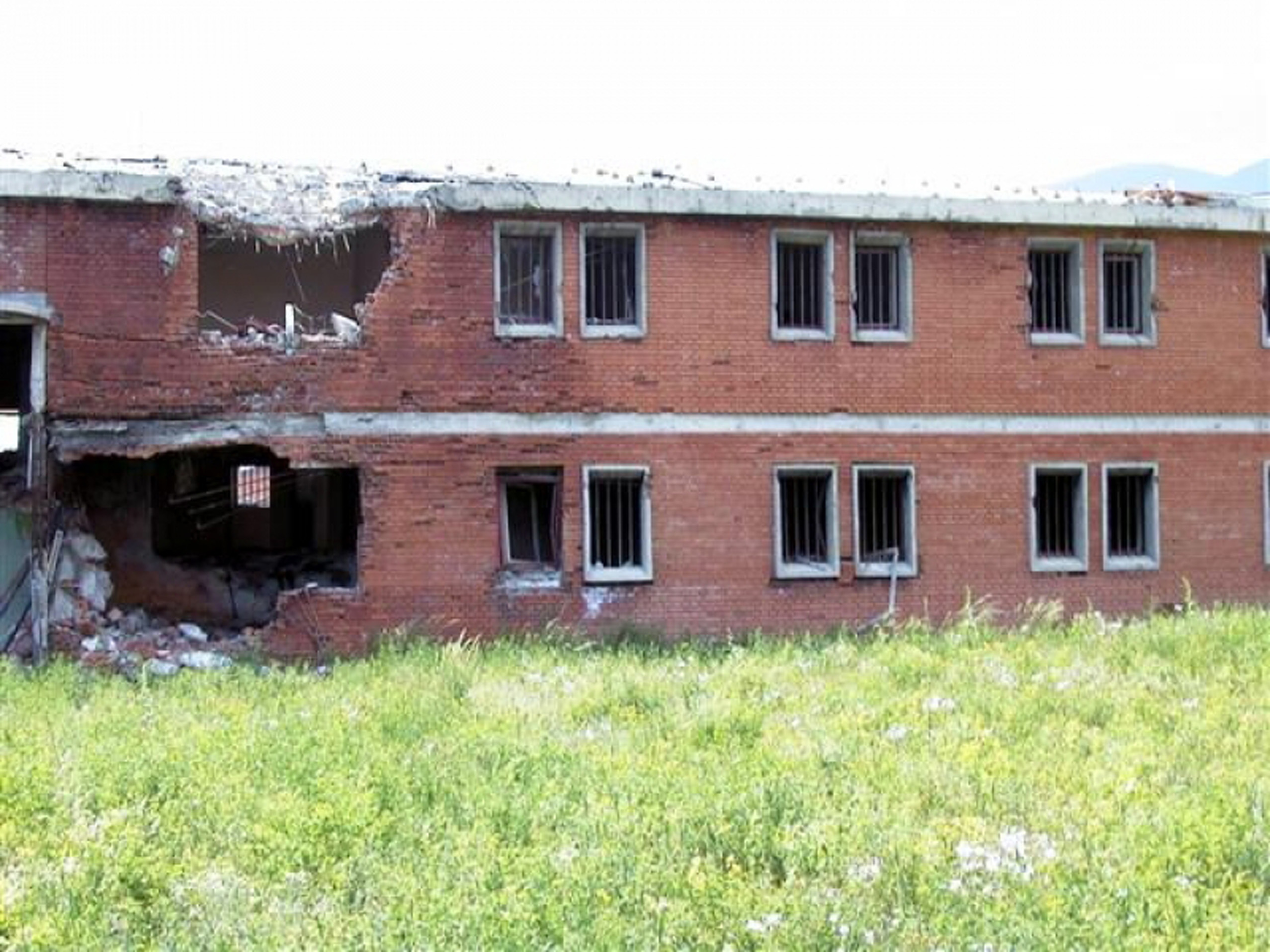Krimi i pandëshkuar, 21 vjet nga masakra në Burgun e Dubravës (pamje të rënda)