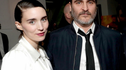 Joaquin Phoenix dhe Rooney Mara në pritje të fëmijës së parë