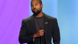 Kanye West voton për herë të parë, e voton vetveten