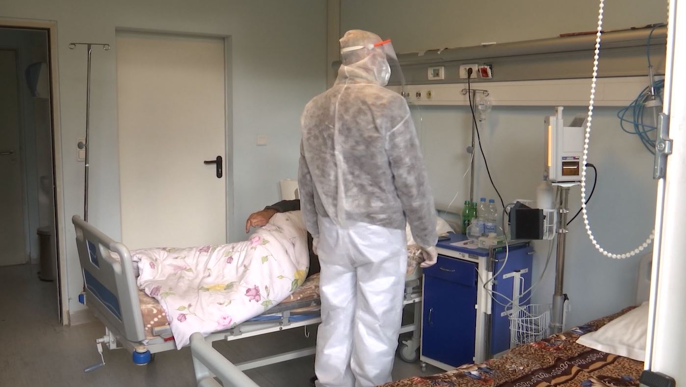Në Infektive mungon bari kryesor për trajtimin e COVID-it