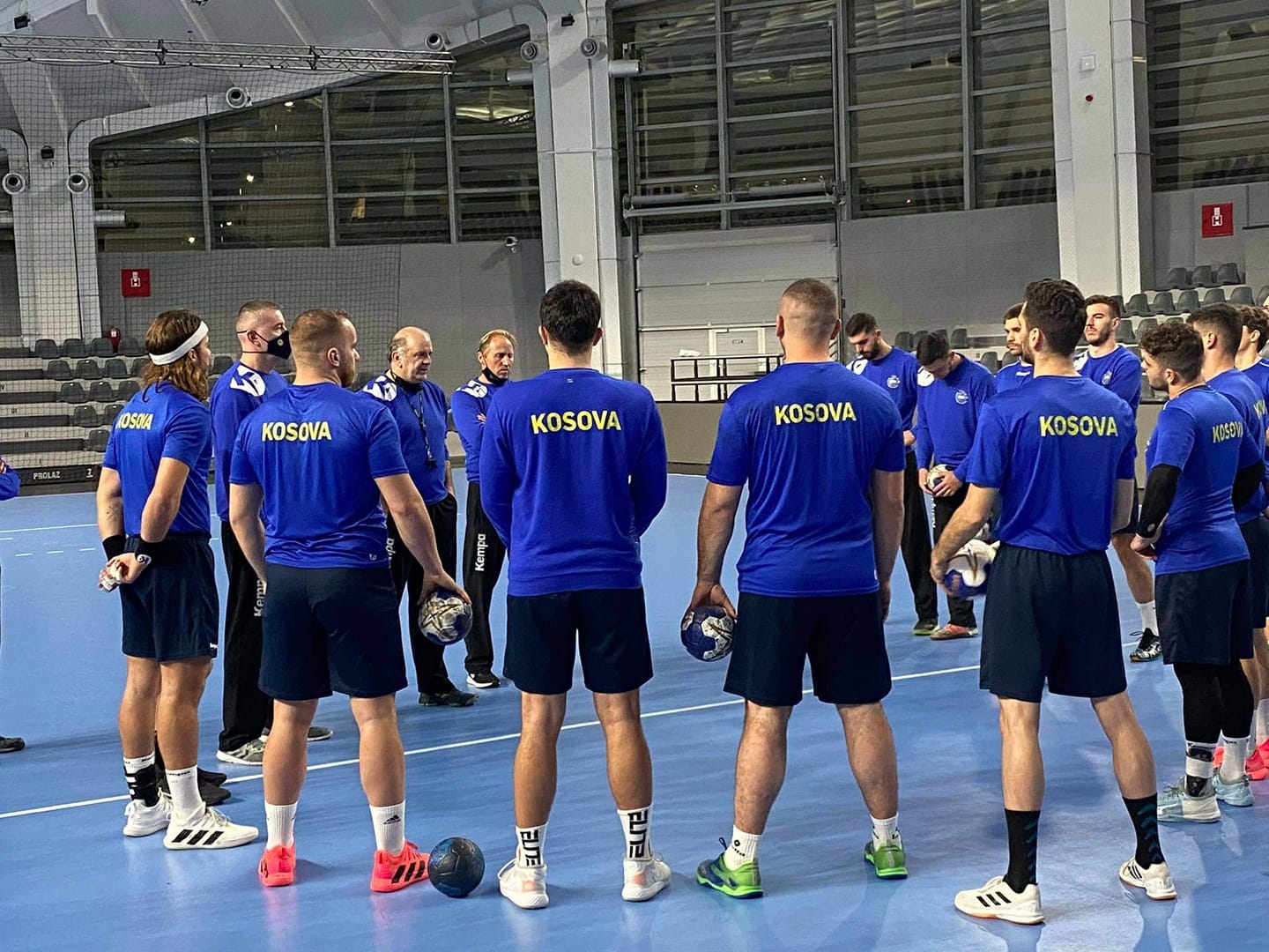 Kosova synon fillim të mbarë në Podgoricë me shpresën për të arritur në Evropian
