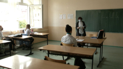 Vendimi i MASH-it për lirimin nga puna të mësimdhënësve të sëmurë nuk po zbatohet