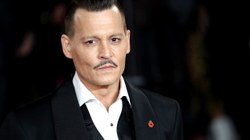 Depp dhuron 700,000 funte për bamirësi
