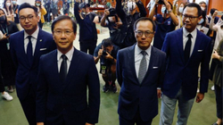 Hong Kongu përjashton katër ligjvënës pro-demokracisë