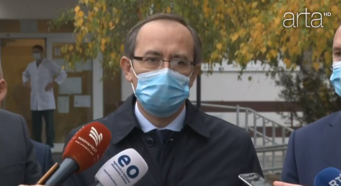 Hoti nis ditën në Infektivë, premton plotësimin e të gjitha kushteve në shërbimin spitalor