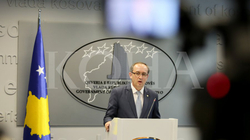 Osmani zotohet të shfuqizojë dekretin për emërimin e të birit të deputetit Shala konsull në Pragë