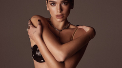 Dua Lipa publikon emrin e artistes së parë që i bashkohet në koncertin “Studio 2054”