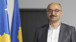 Hoti mbetet pa këshilltarin e shëndetësisë në kohë pandemie