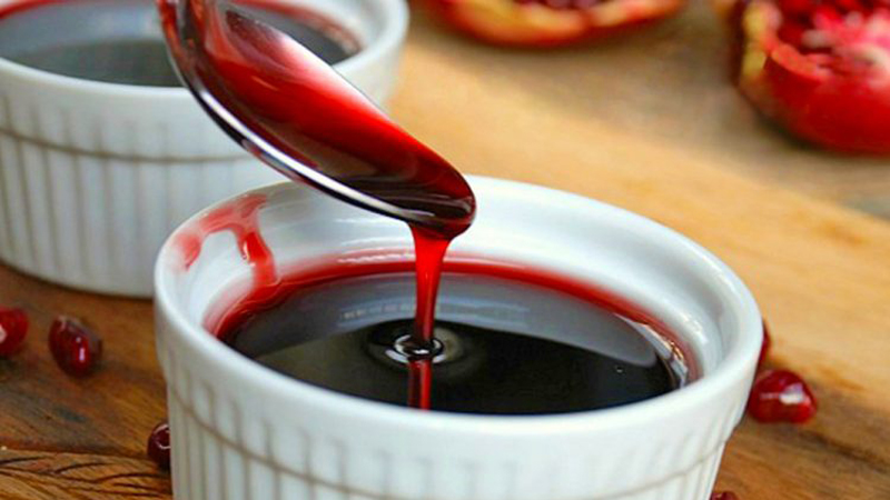 Si ta përdorni shurupin e kollës me shegë dhe mjaltë për shërim të shpejtë