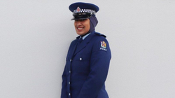 Policia në Zelandën e Re fut hixhabin në uniformë