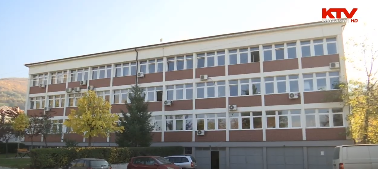 Rritet numri i pacientëve të shtrirë në Spitalin e Prizrenit, në krizë edhe bizneset