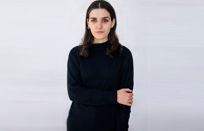 Lori Lako: “Mendoj se arti është një mjet me të cilin ne mund të reflektojmë mbi të shkuarën...”