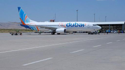 Emiratet kryen fluturimin e parë tregtar drejt Izraelit